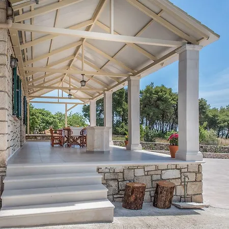 빌라 Anastasia Stone House Agalás