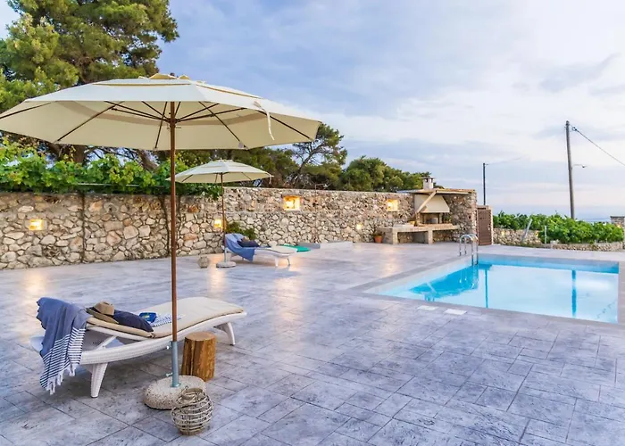 Anastasia Villa *