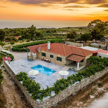 Anastasia Stone House Vilă *
