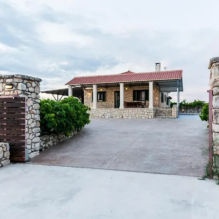 Vilă Anastasia Stone House